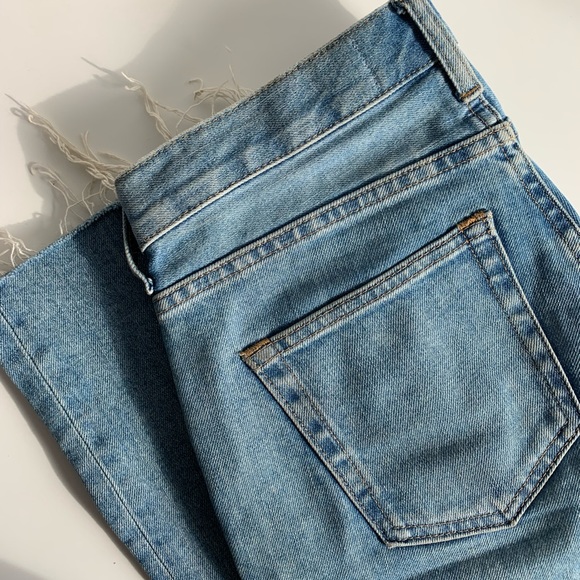 Everlane High Rise Kick Crop with Raw Hem - Picture 2 of 7